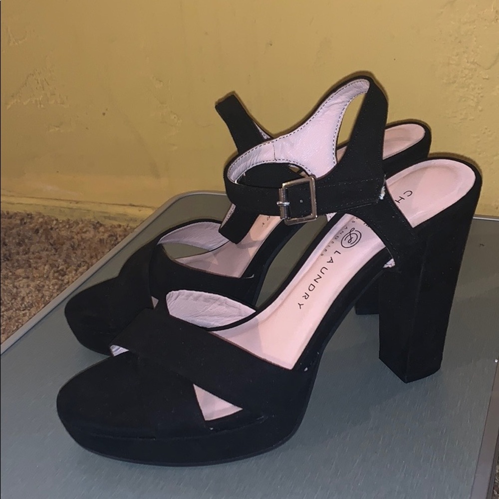Chinese laundry chunky heals